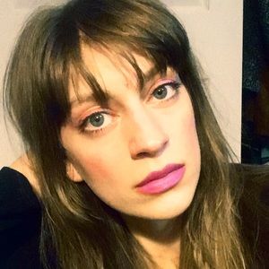 Meet your Posher, Lyss